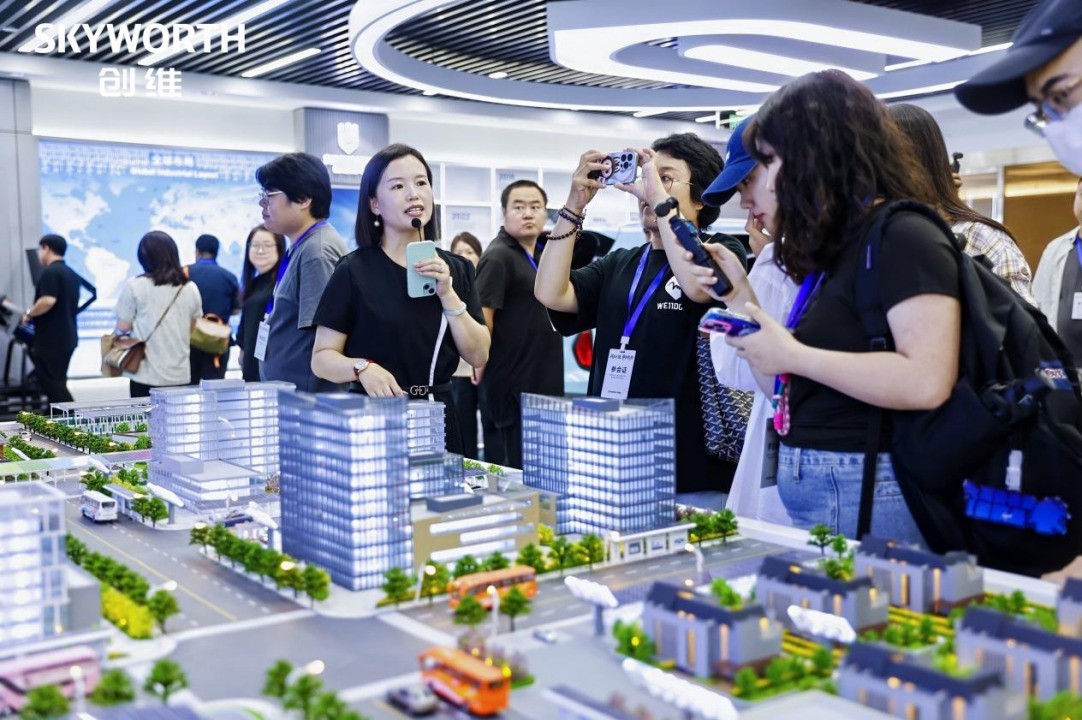 在雄安,看见创维的“未来之光”:从客厅影音革命到阳台光伏普惠