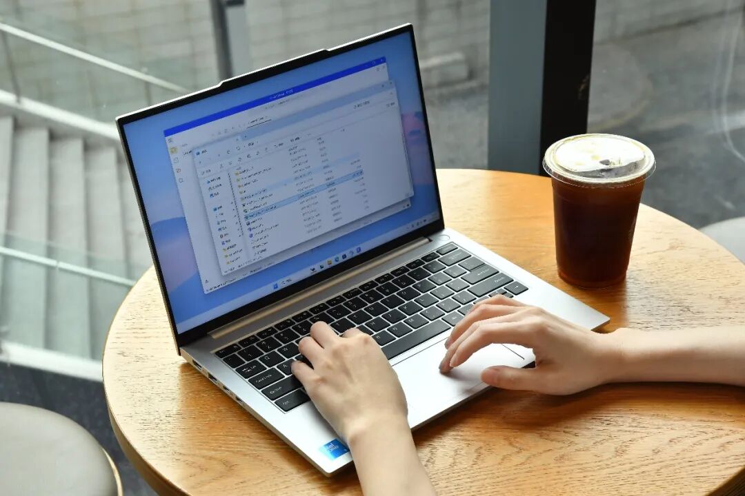 1.1kgĻX5ñʼǱҵԱϲ