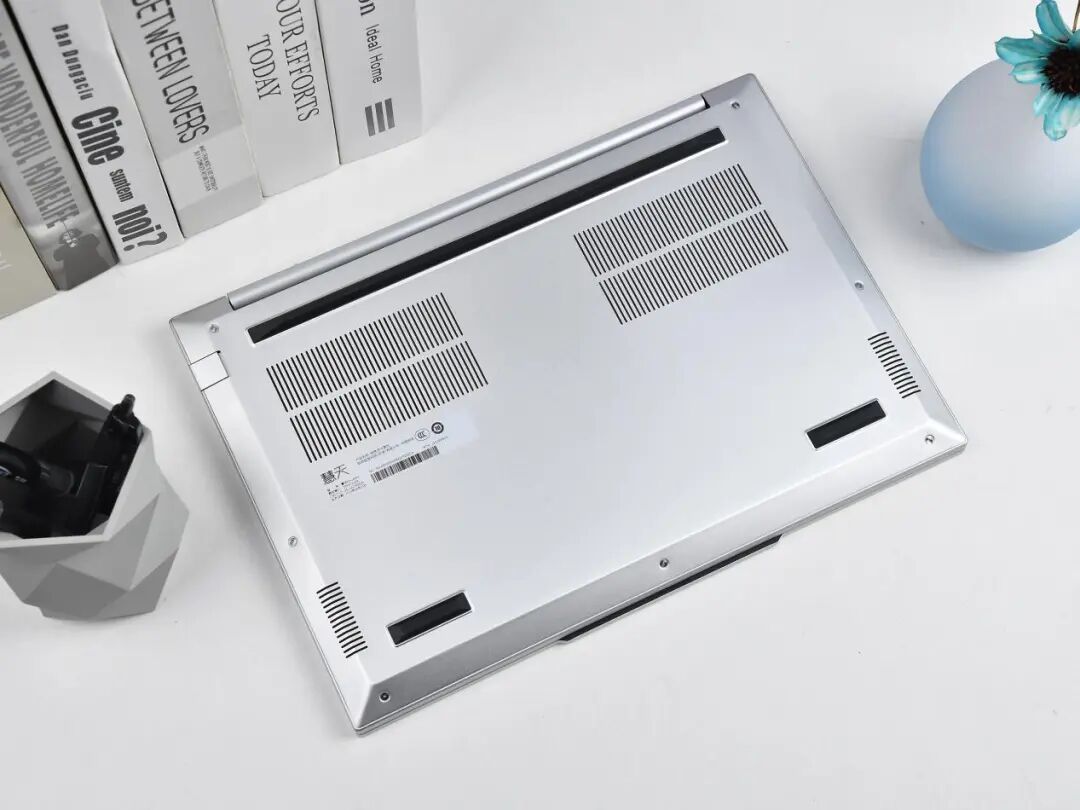 1.1kgĻX5ñʼǱҵԱϲ