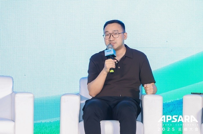 走向AI原生,企业架构升级靠“全栈”引爆增长