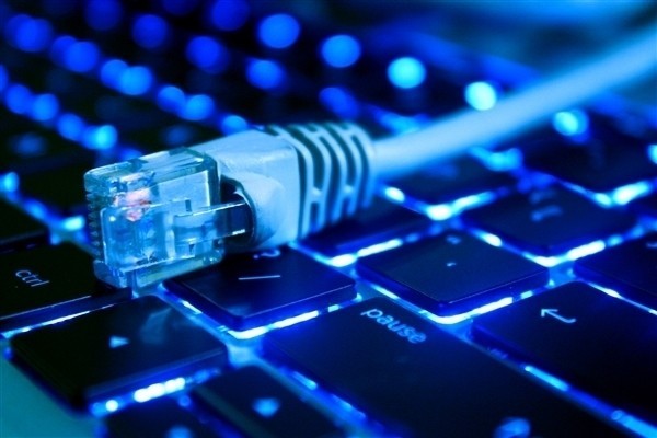 我国千兆宽带用户突破2.6亿,普及率近37.3%,加速迈向全民千兆时代