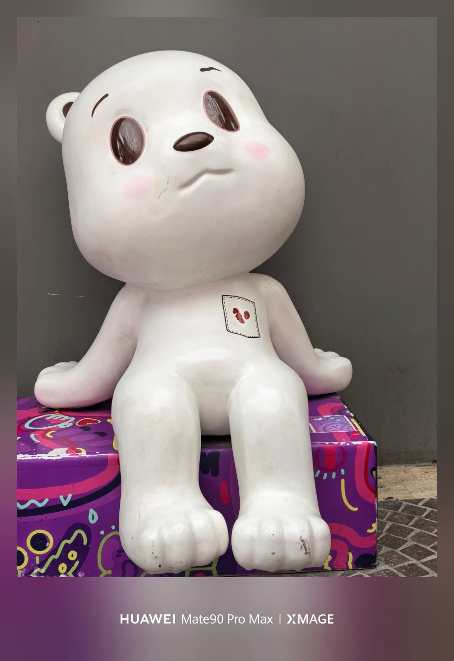 华为 Mate 90 Pro Max 典藏版上手：翡冷翠很抢眼，“积木壳”也有新玩法
