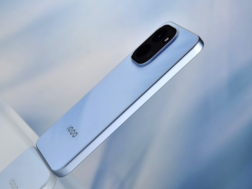 配置倒翻天罡,体验究竟如何?iQOO Z11全面评测