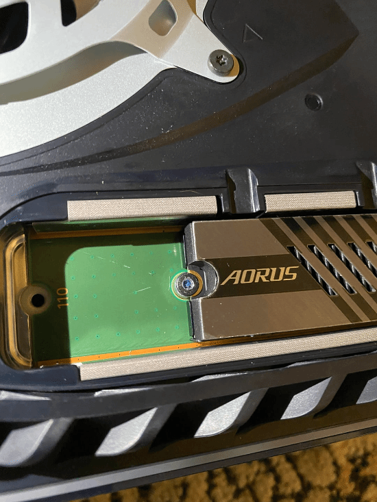 索尼PS5扩展槽螺丝易滑丝困扰用户