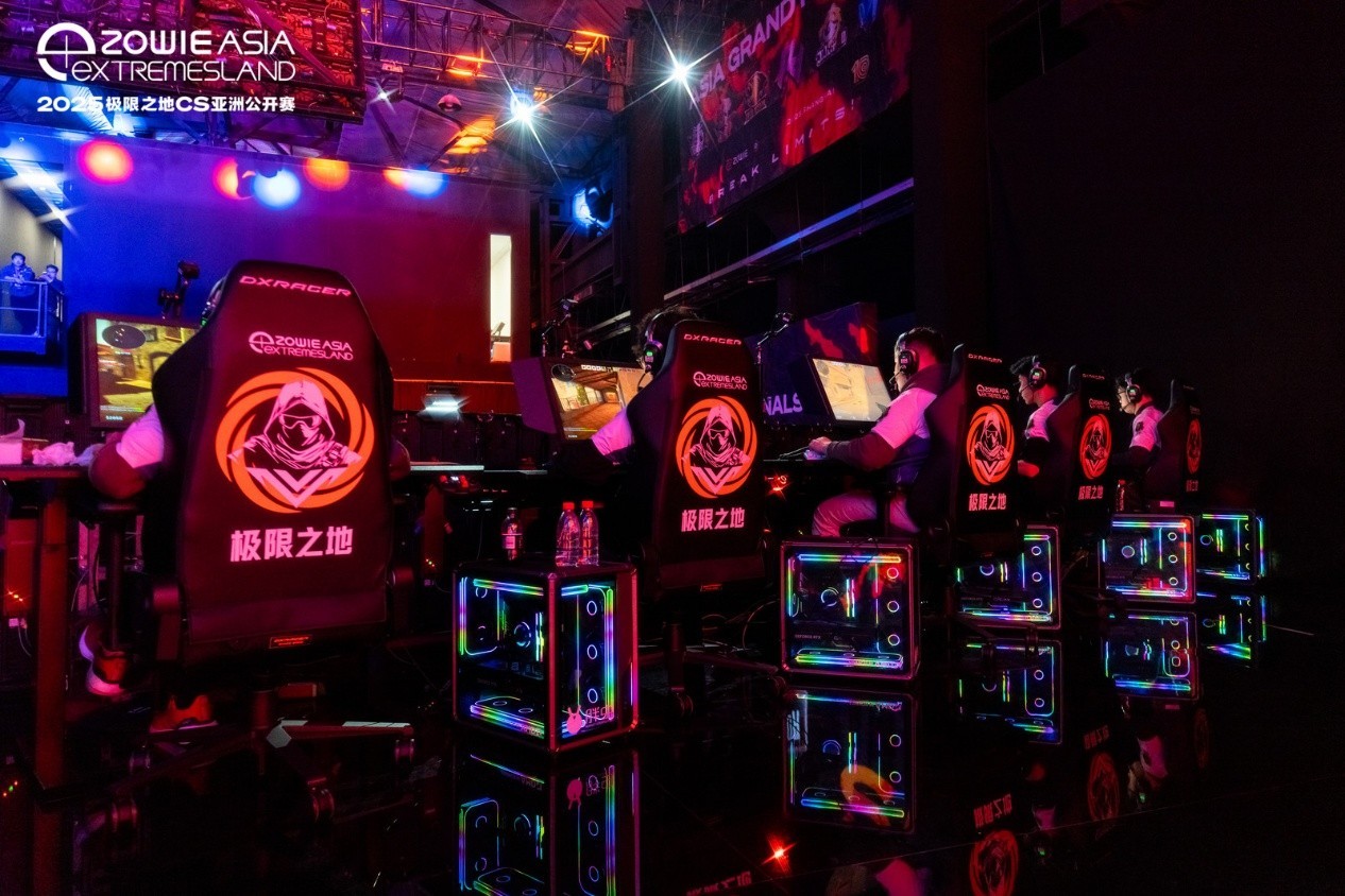 ROG X870���� ����֮��CS���޹������ٷ�ָ������