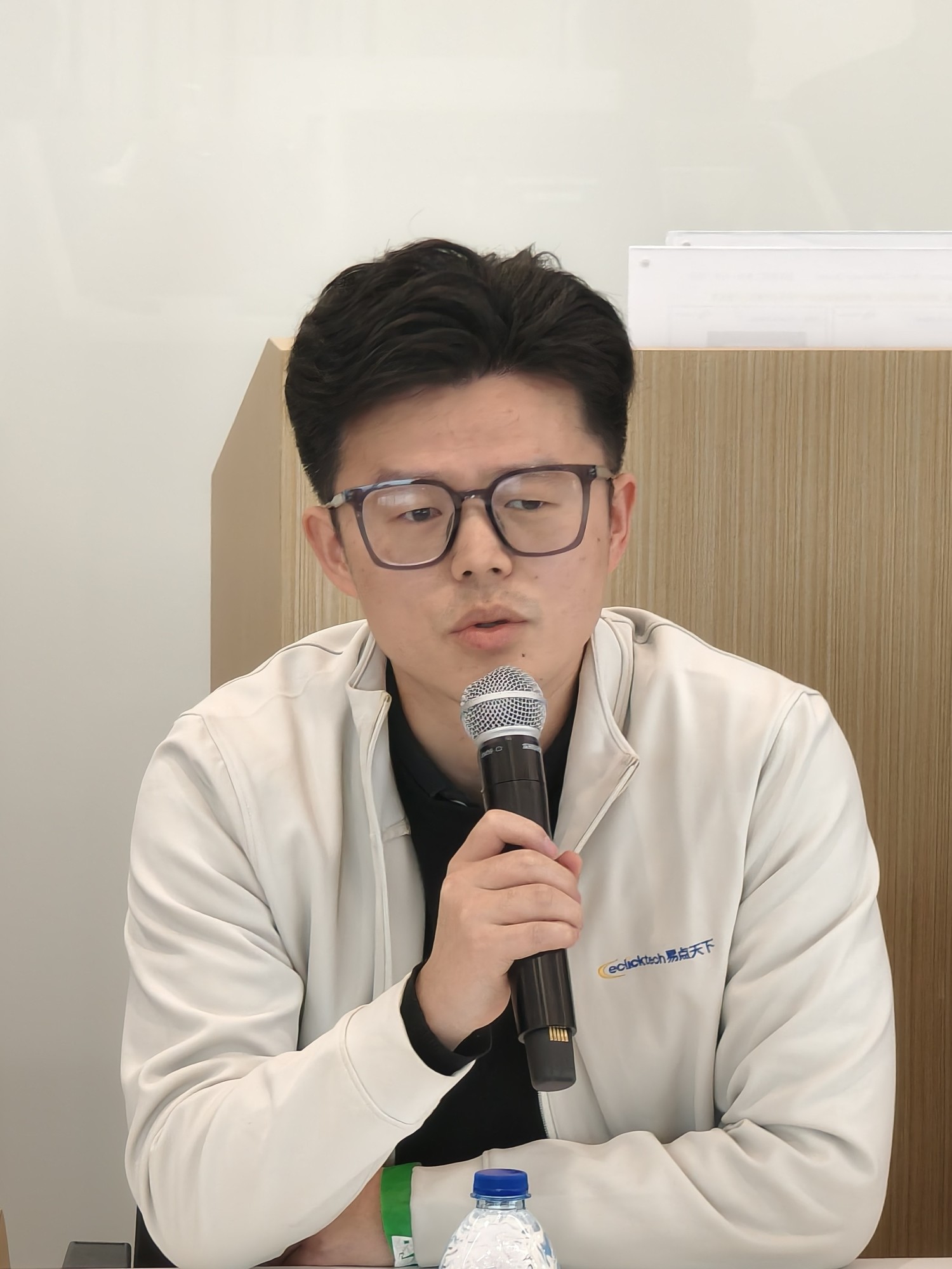 AI Agent破局出海营销困局,易点天下与亚马逊云科技开启智能革命