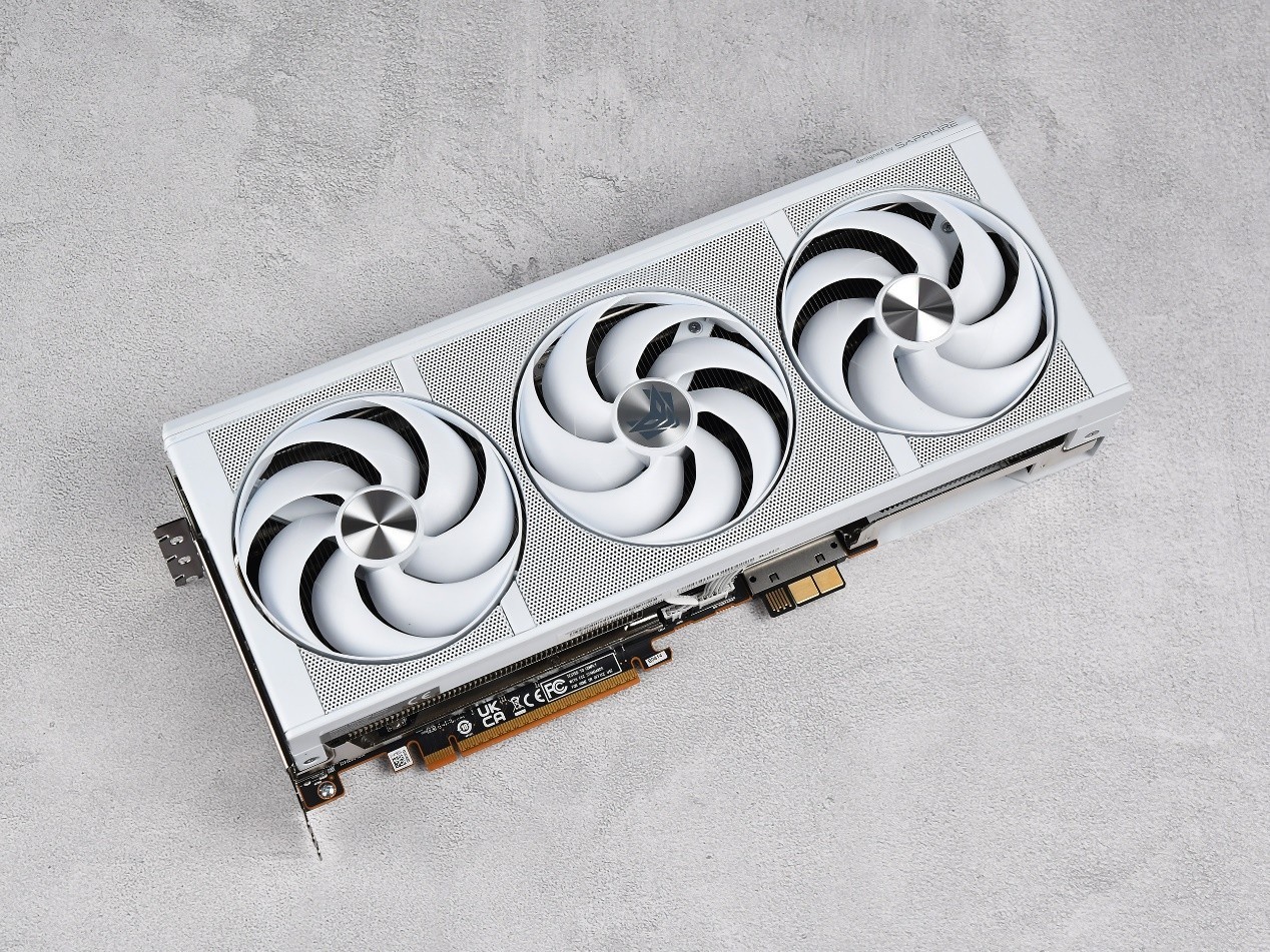 ����ʯNiTRO+��������RX 9070 XT 16G D6 Phantomlink PE���� ��ֵ���ܳ�Ⱥ