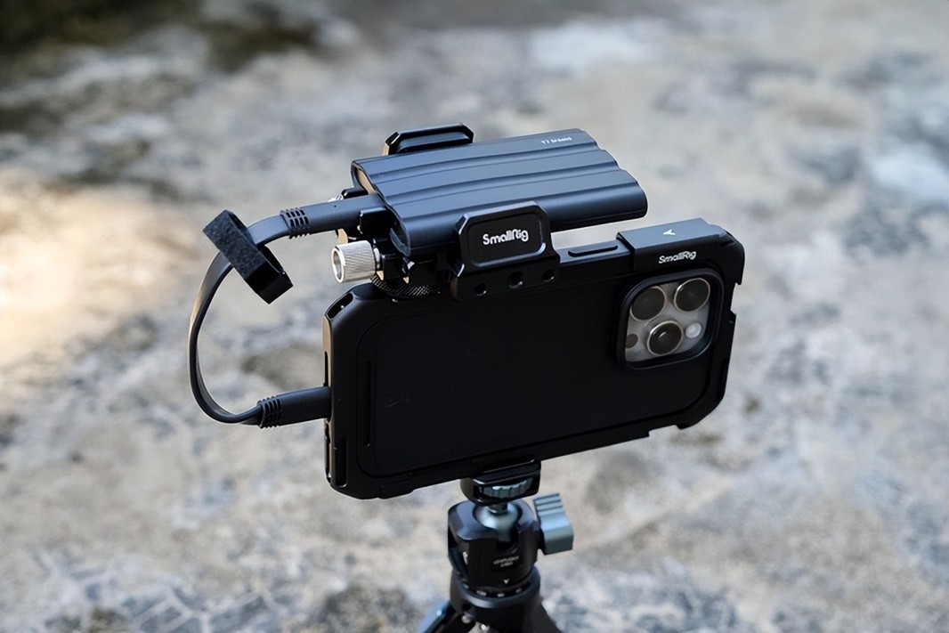 记录冰城撒欢的每个瞬间 三星T7 Shield移动固态硬盘最靠谱