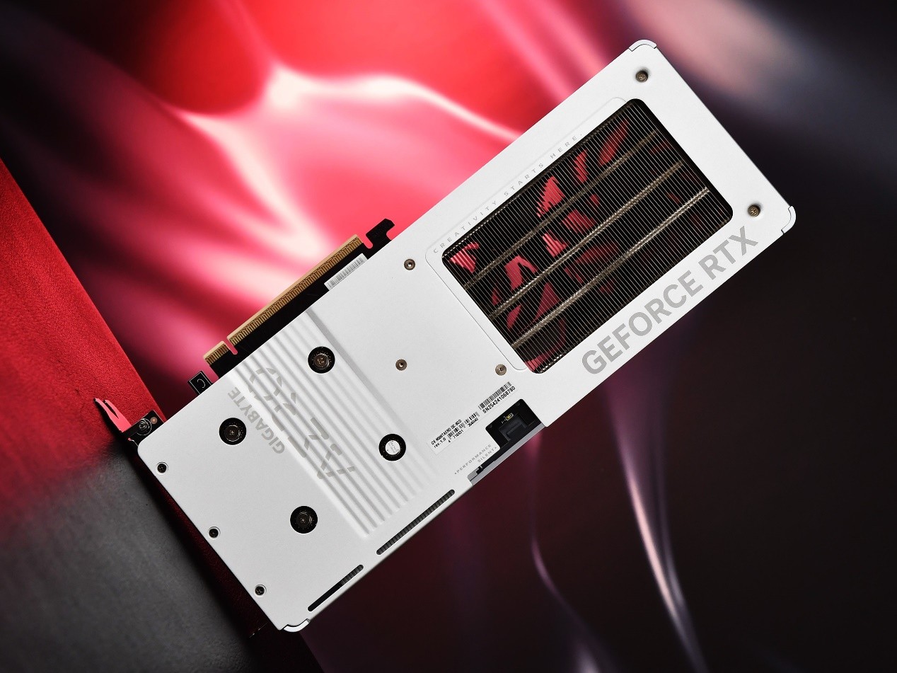技嘉RTX 5060 Ti AERO OC 8G显卡评测:颜值系2K游戏甜品卡
