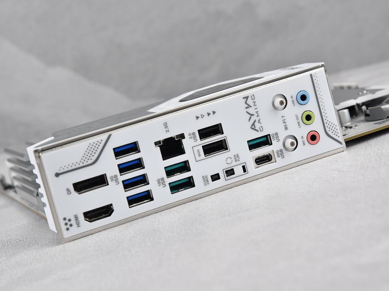 华硕B850M AYW GAMING OC WIFI 7主板评测:千元价格内存超频性能同级罕有