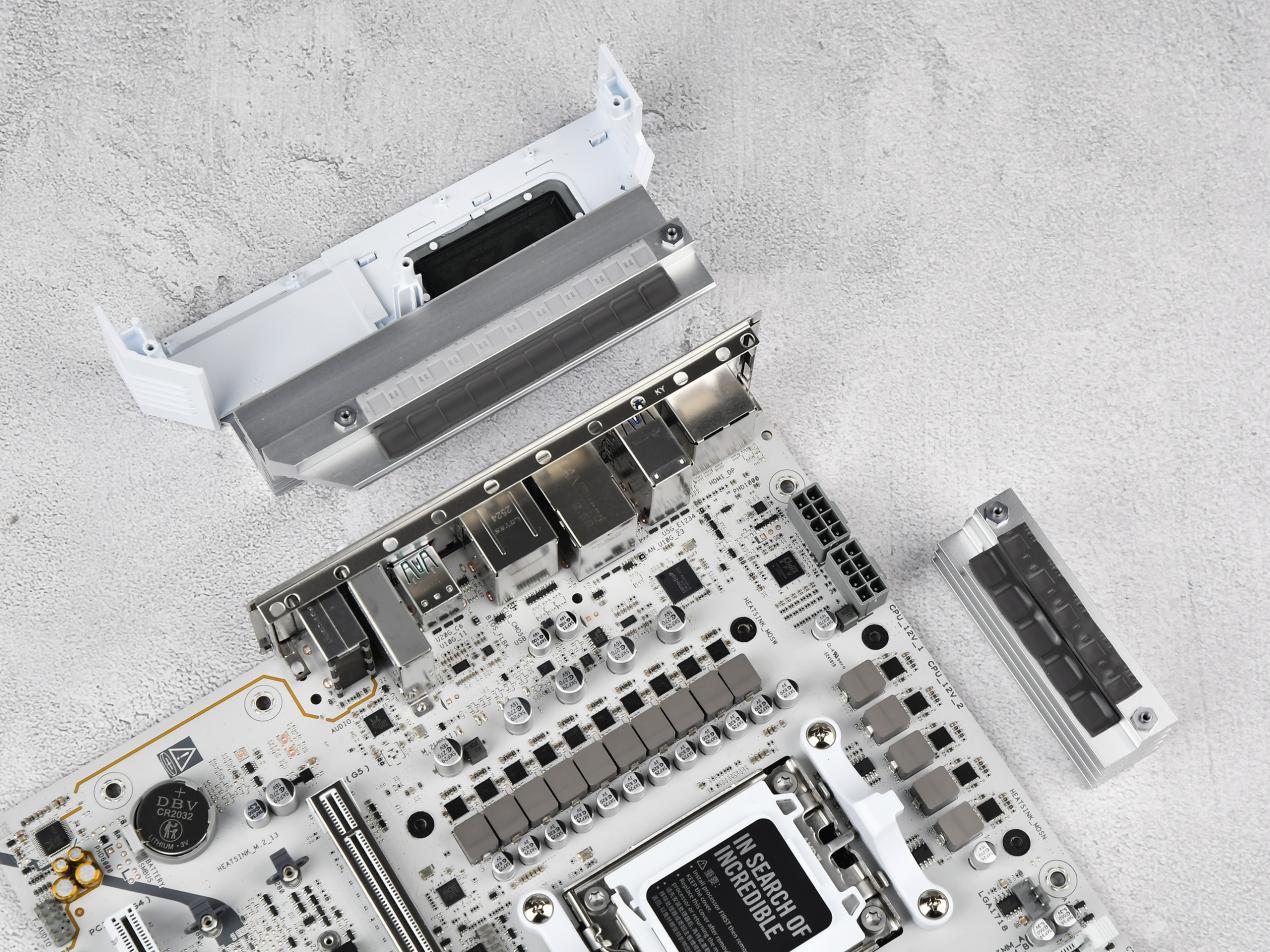 华硕B850M AYW GAMING OC WIFI 7主板评测:千元价格内存超频性能同级罕有