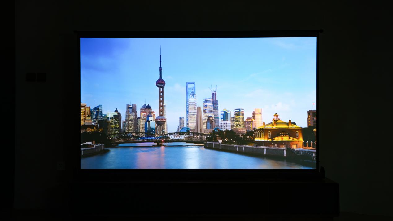 ���N5 Pro���⣺7ǧ��λ4KͶӰȫ�������á����������ʡ��ƽ��Ӱʹ��