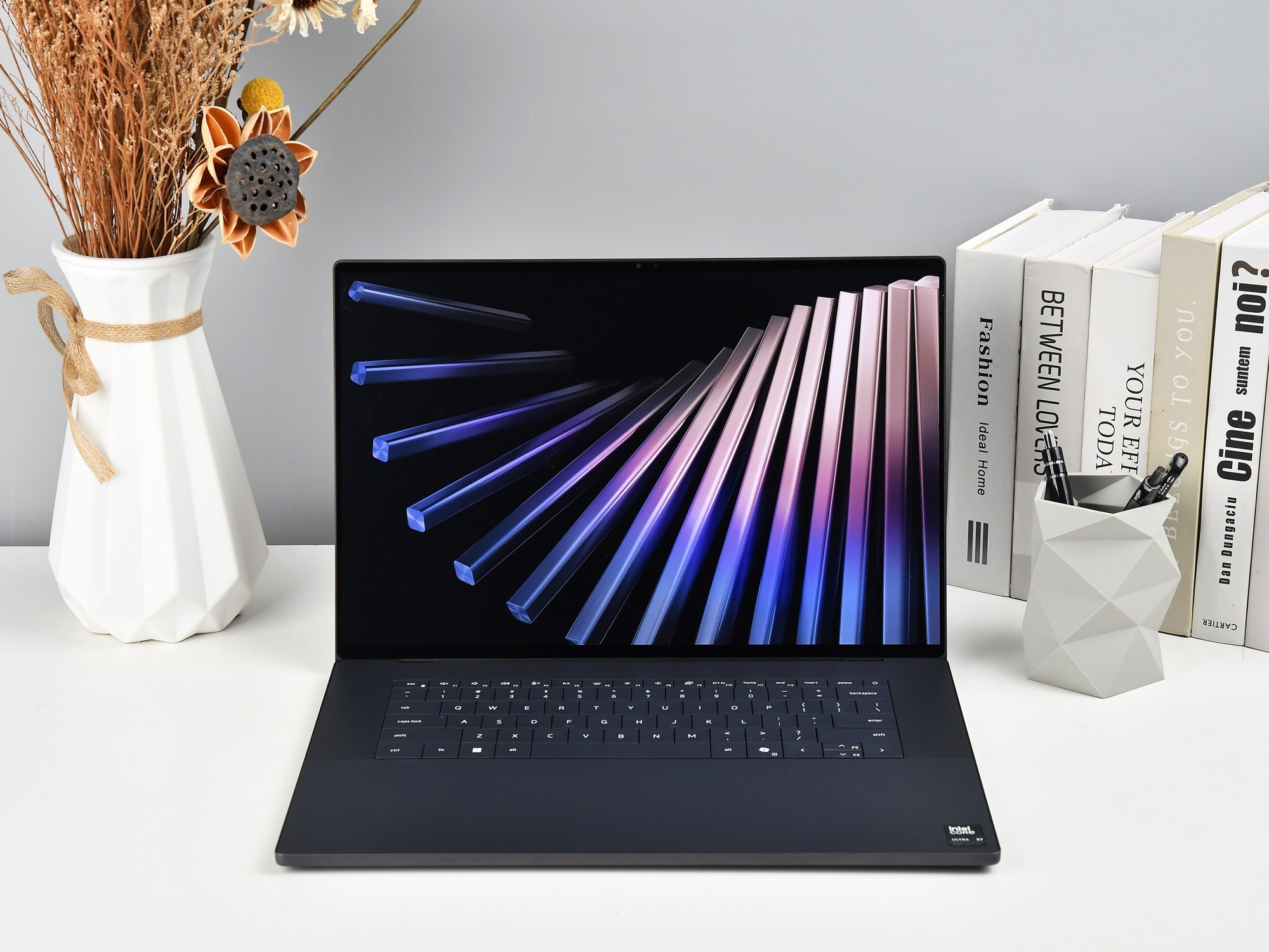 16Ӣ���Ƚ�14.62mm�������������XPS 16