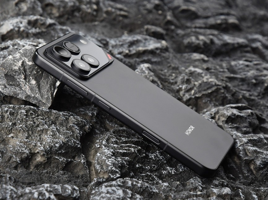 ��ҫWINȫ�����⣺10000mAh��ش��㡰��Ӯ��