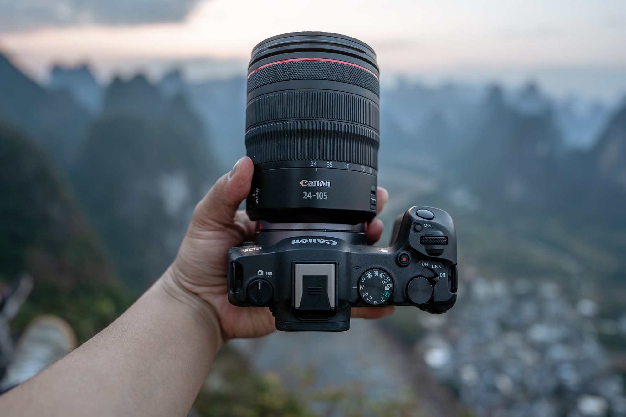 ���ݼ�¼ �ü��� EOS R8 ��׽����ɽˮ�������