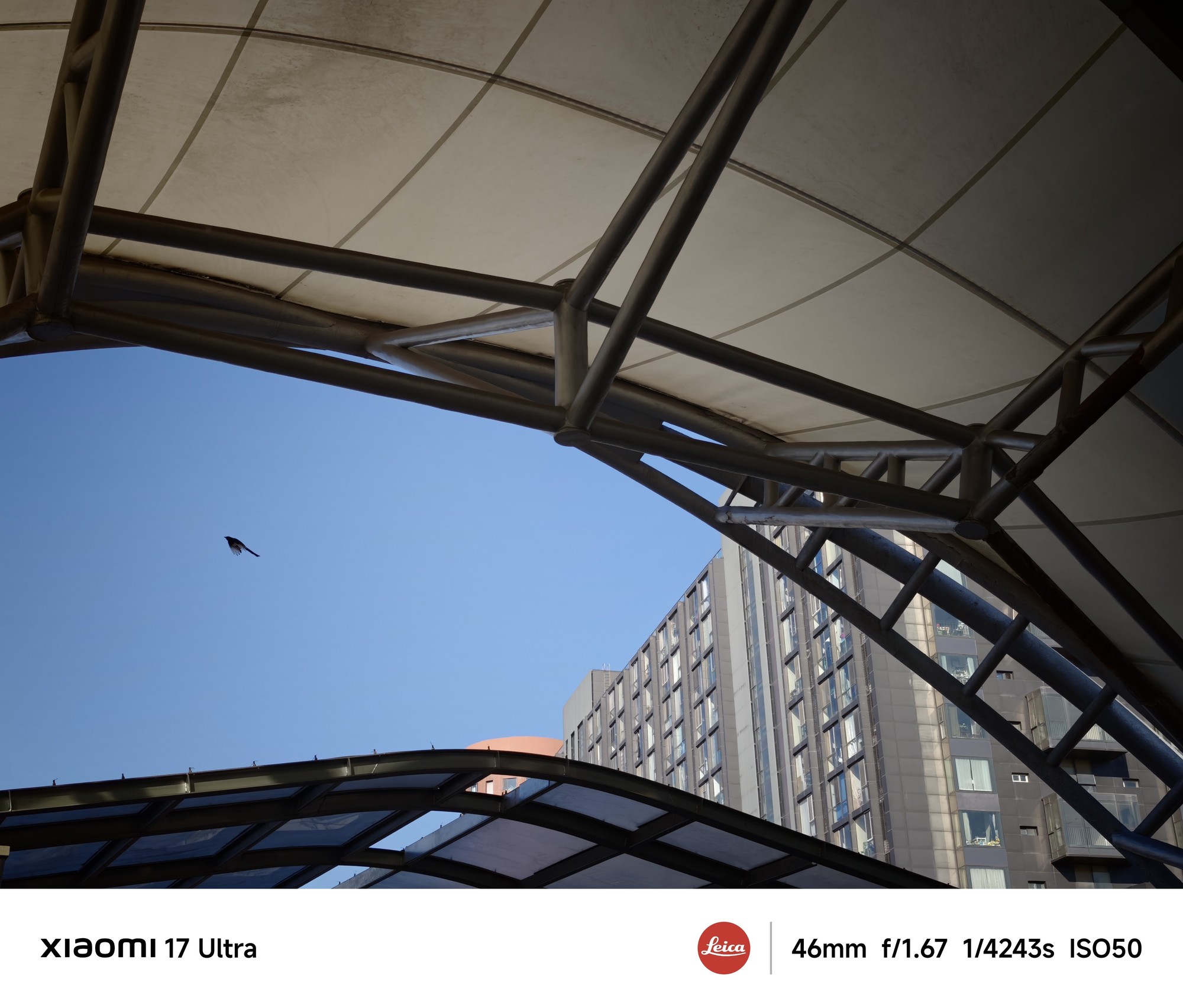 小米17 Ultra系列体验 情绪价值向左,全能旗舰向右