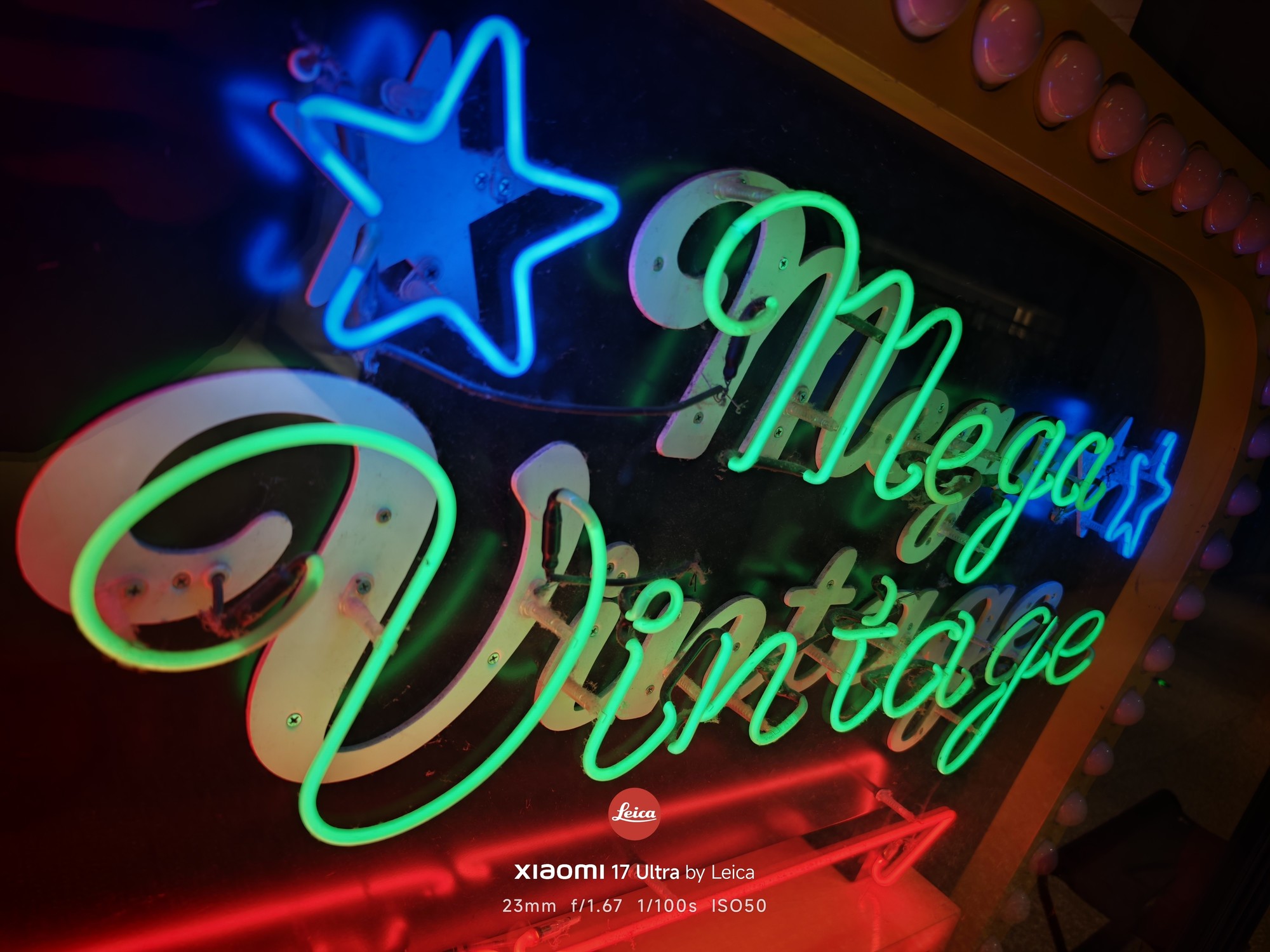 小米17 Ultra系列体验 情绪价值向左,全能旗舰向右