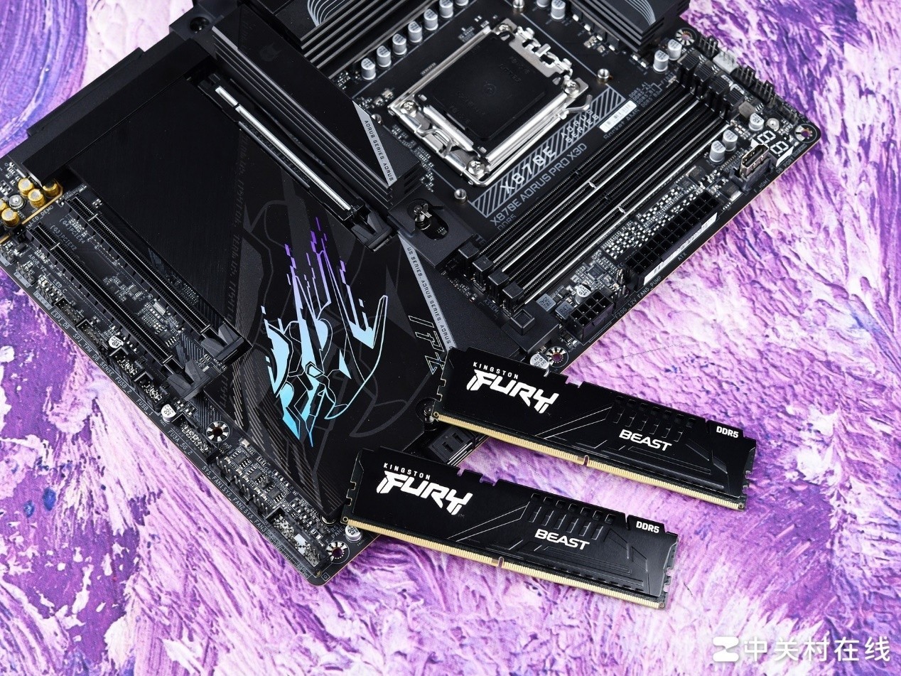 技嘉X870E X3D电竞雕+金士顿D5内存超频实测 猛冲CL28时序