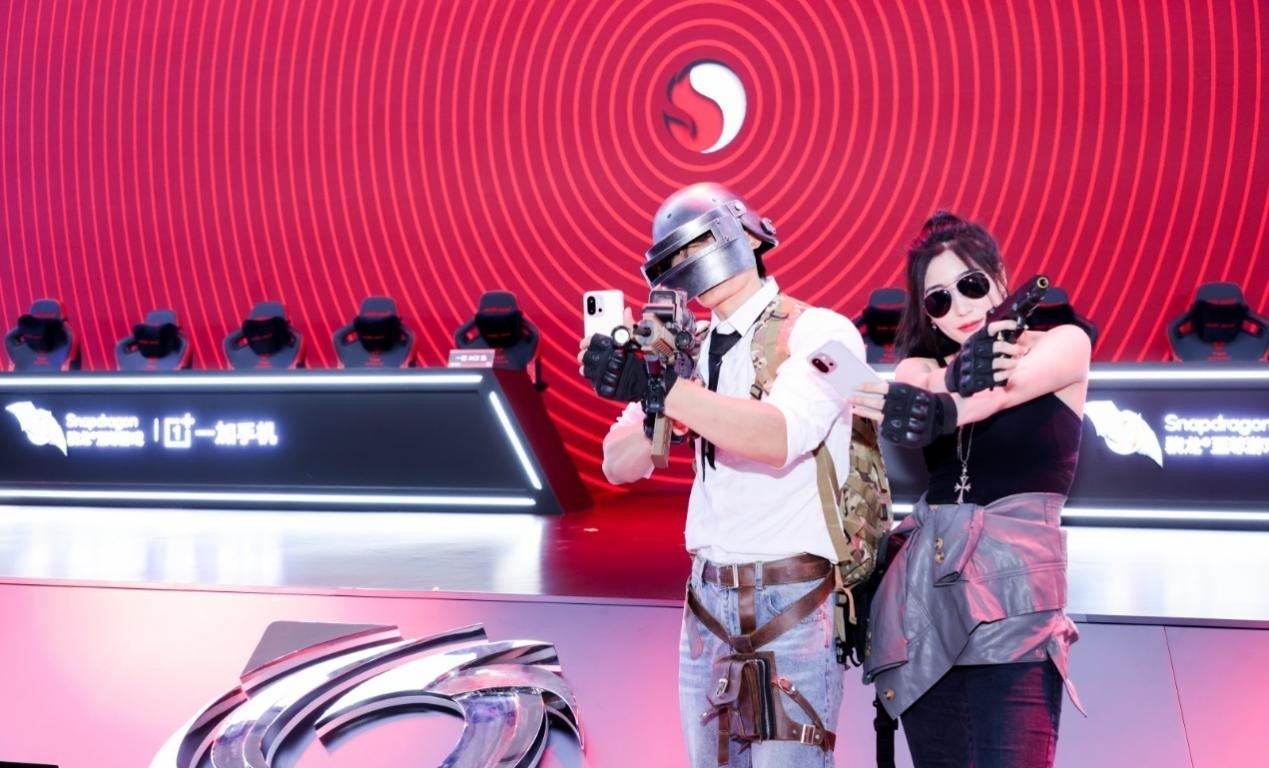 һ�Ӹߵ����� 2025 ChinaJoy���Ĵ���Ϸ������ȼըȫ��