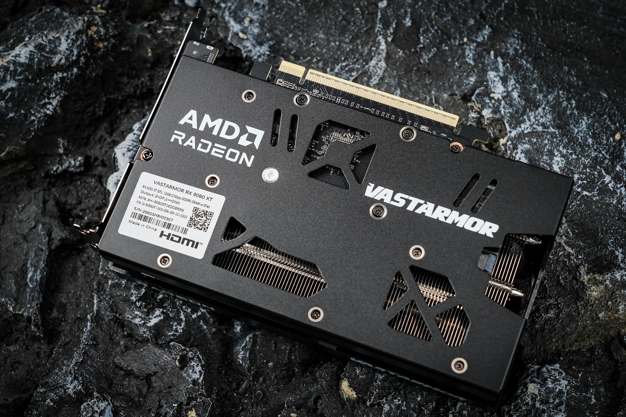 ���RX 9060 XT 16GB �Ͻ�V2�Կ����� 3000Ԫ��2K��