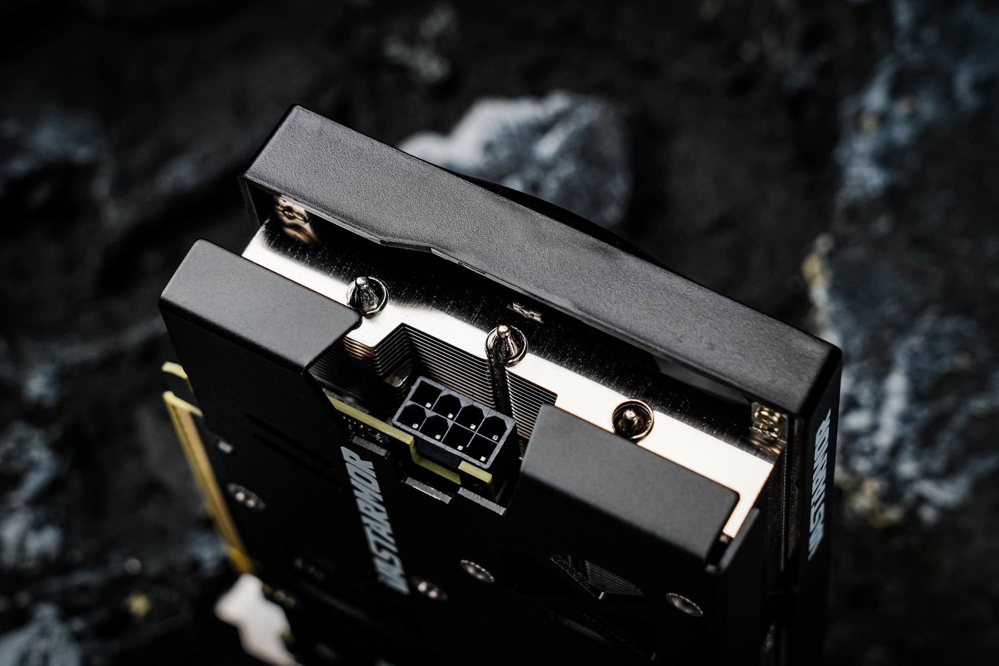 ���RX 9060 XT 16GB �Ͻ�V2�Կ����� 3000Ԫ��2K��