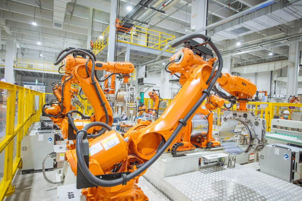 AI、动平衡、智慧物流!三项变革推动海尔洗衣机入选“灯塔工厂”