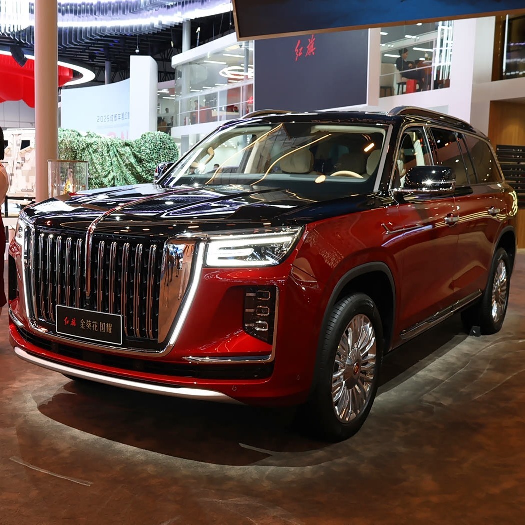 万元级豪华6座SUV大比拼:Lorinser、红旗、宝马谁更胜一筹?