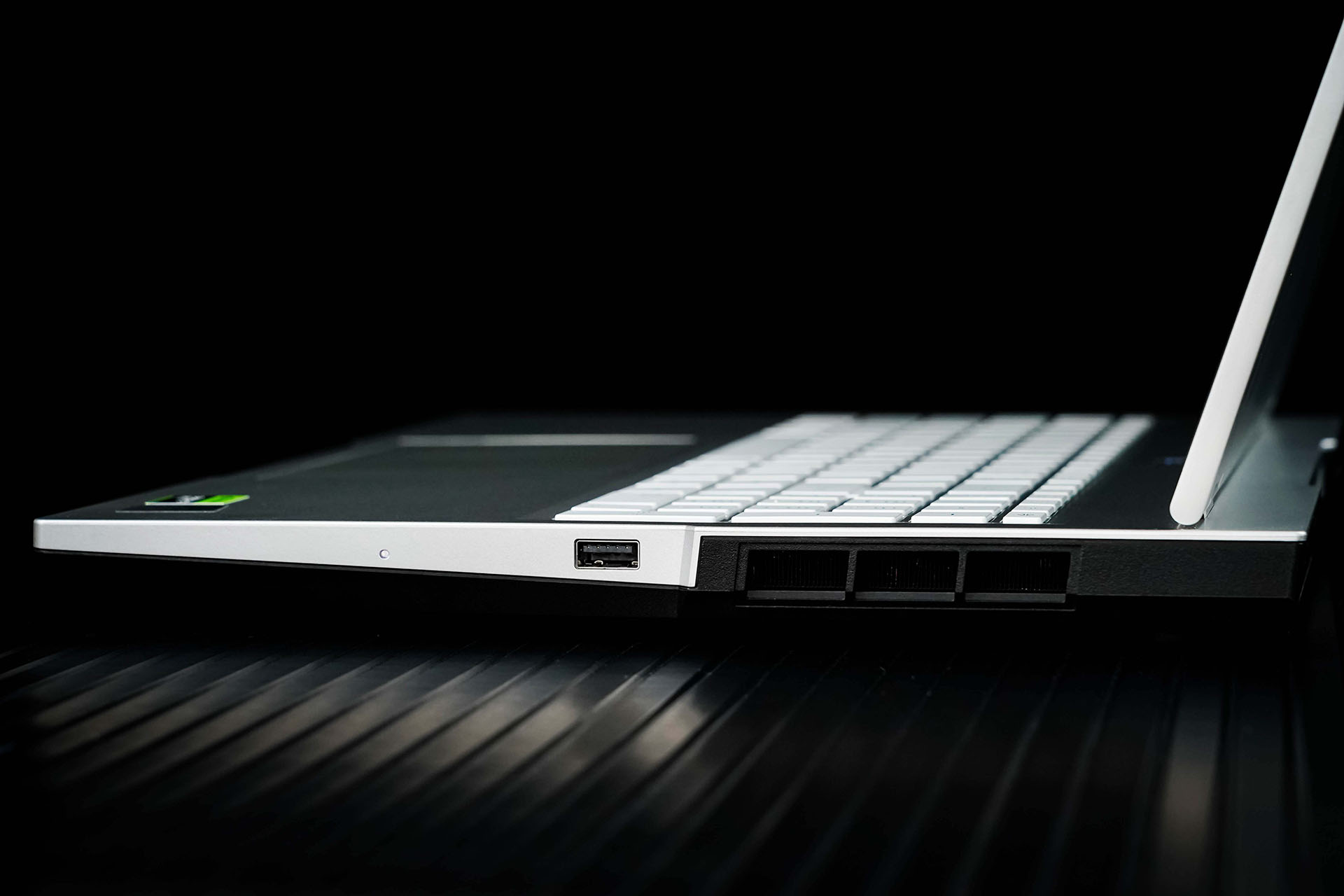 �߲ʺ罫��X16 Pro���� �����洢PC42Q�ӳ� ʵ��ڹ������5060��Ϸ��