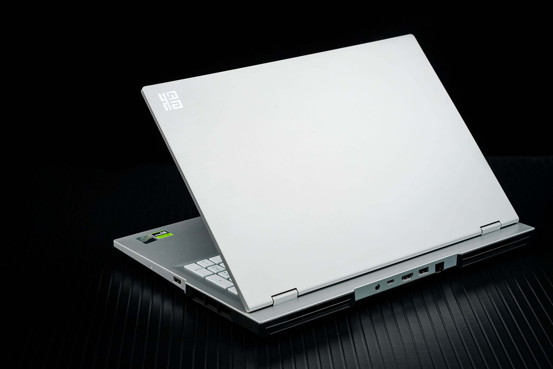 �߲ʺ罫��X16 Pro���� �����洢PC42Q�ӳ� ʵ��ڹ������5060��Ϸ��