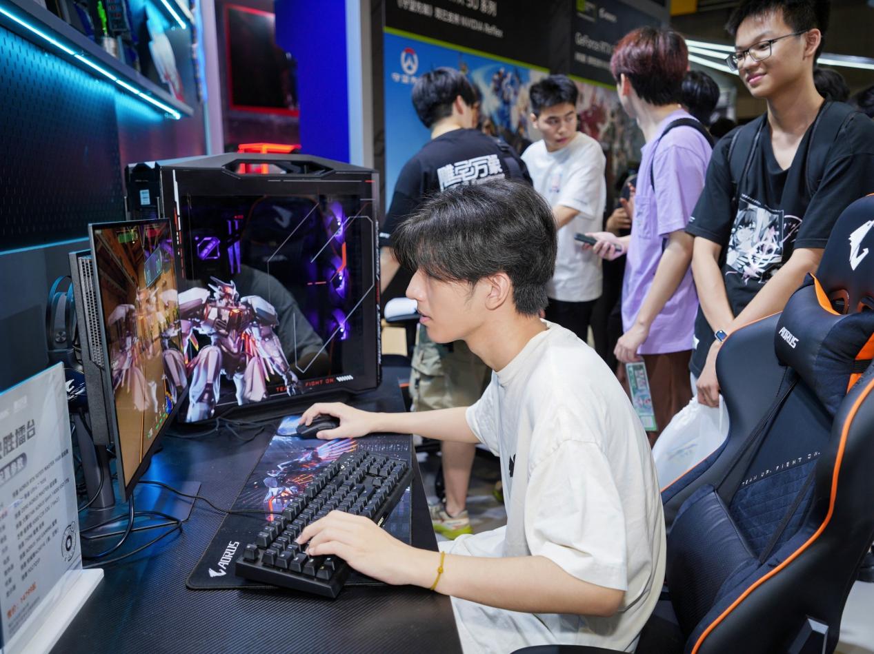 BW2025լտ񻶣AORUS羺