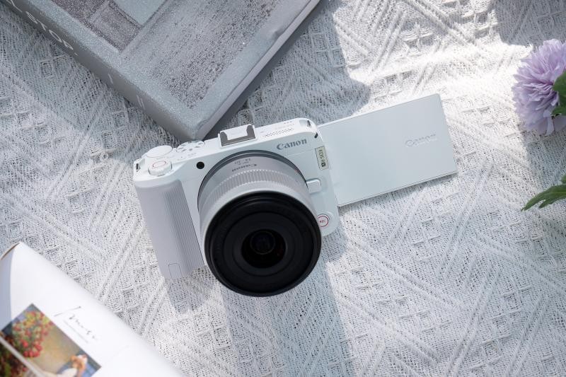 新年换机不纠结！佳能R50V：一台容易上手、直出电影感画面的Vlog宝藏机型