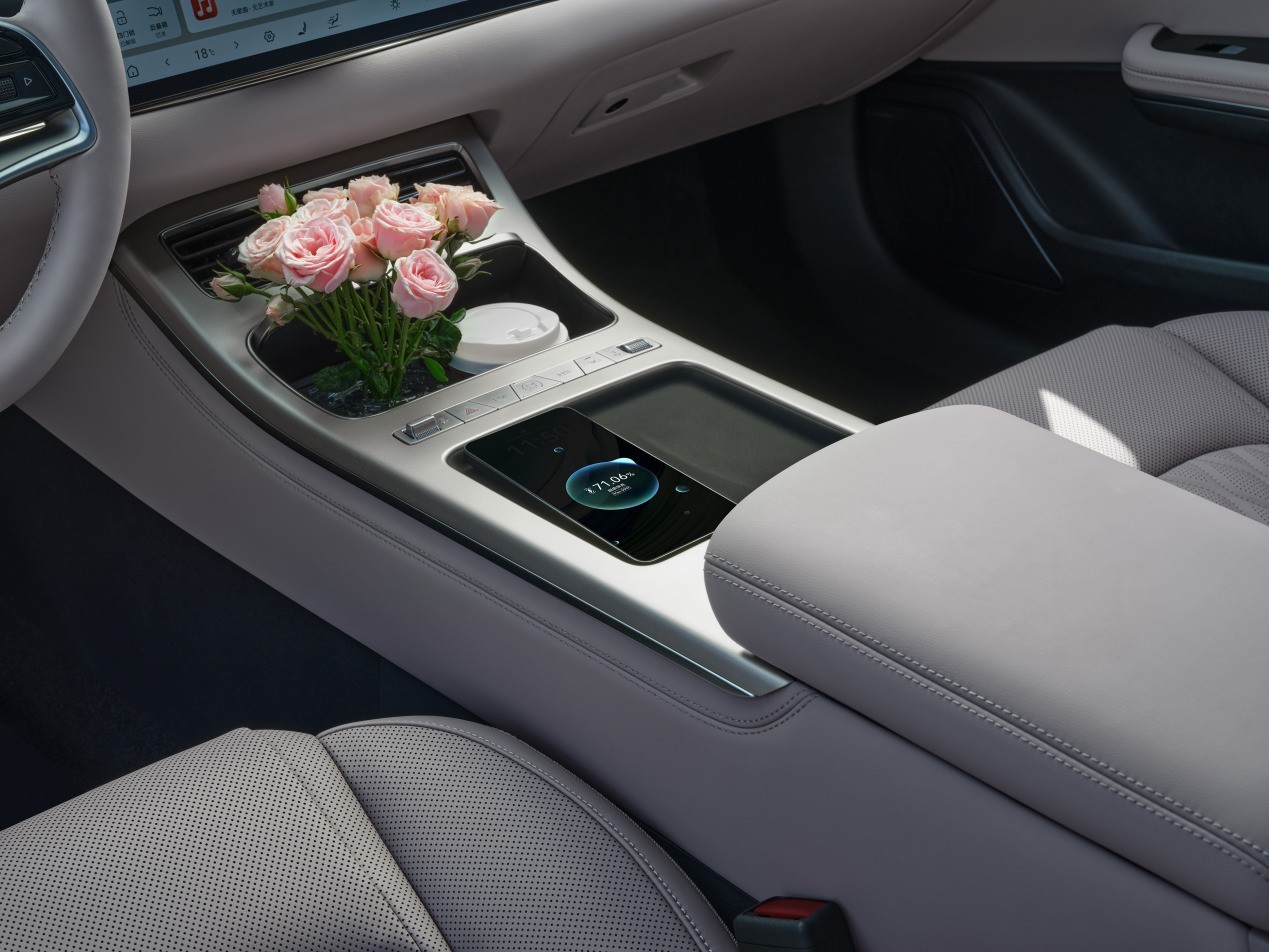 Խ�����������ǵϺ������������У��������ۼ�15.98��20.58��Ԫ