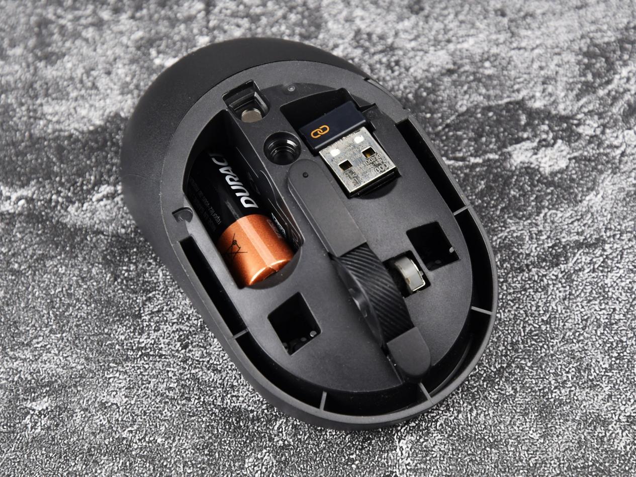 打造全维度静音办公体验 戴尔WL7024降噪耳机/KM555静音键鼠评测