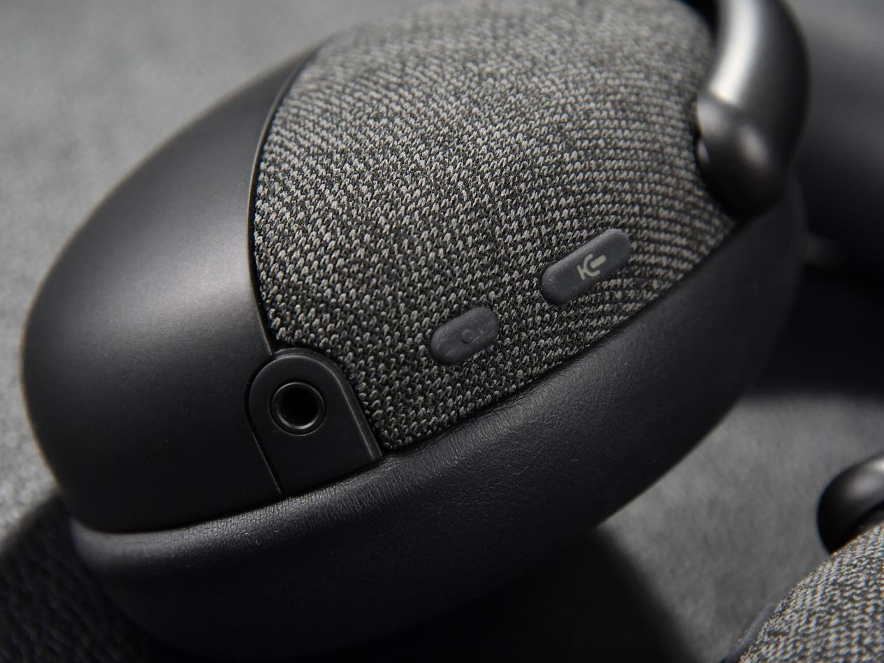 打造全维度静音办公体验 戴尔WL7024降噪耳机/KM555静音键鼠评测