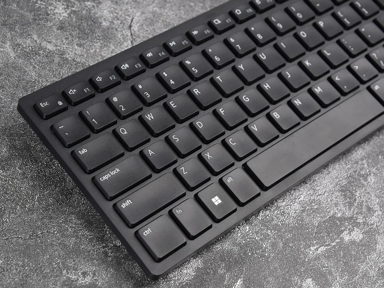 打造全维度静音办公体验 戴尔WL7024降噪耳机/KM555静音键鼠评测