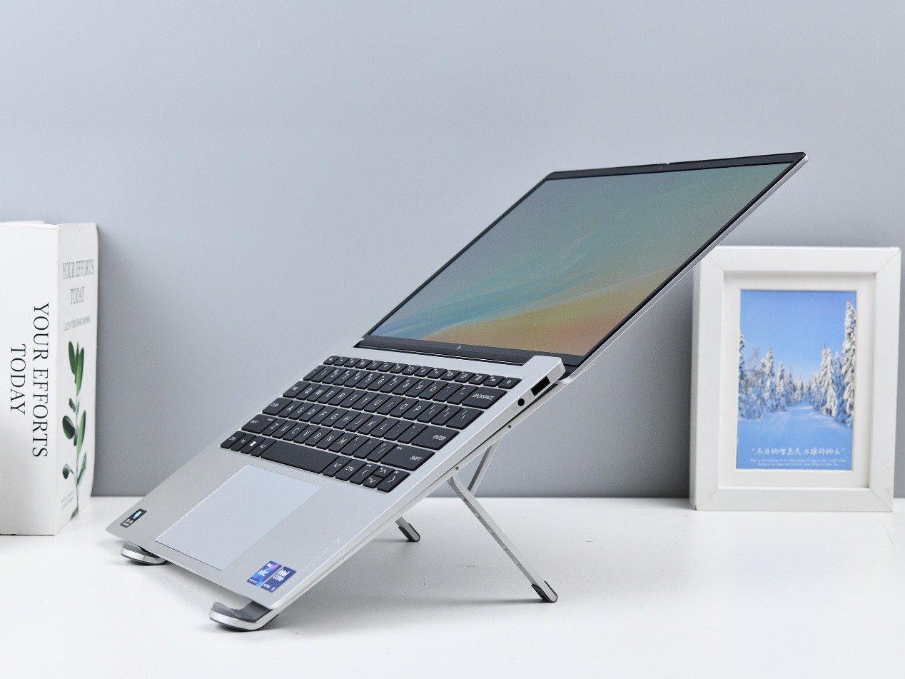 2026���1kg�ᱡ����ôѡ��������Book Pro Air 14���⣺1.09kg+52W�����ͷ�