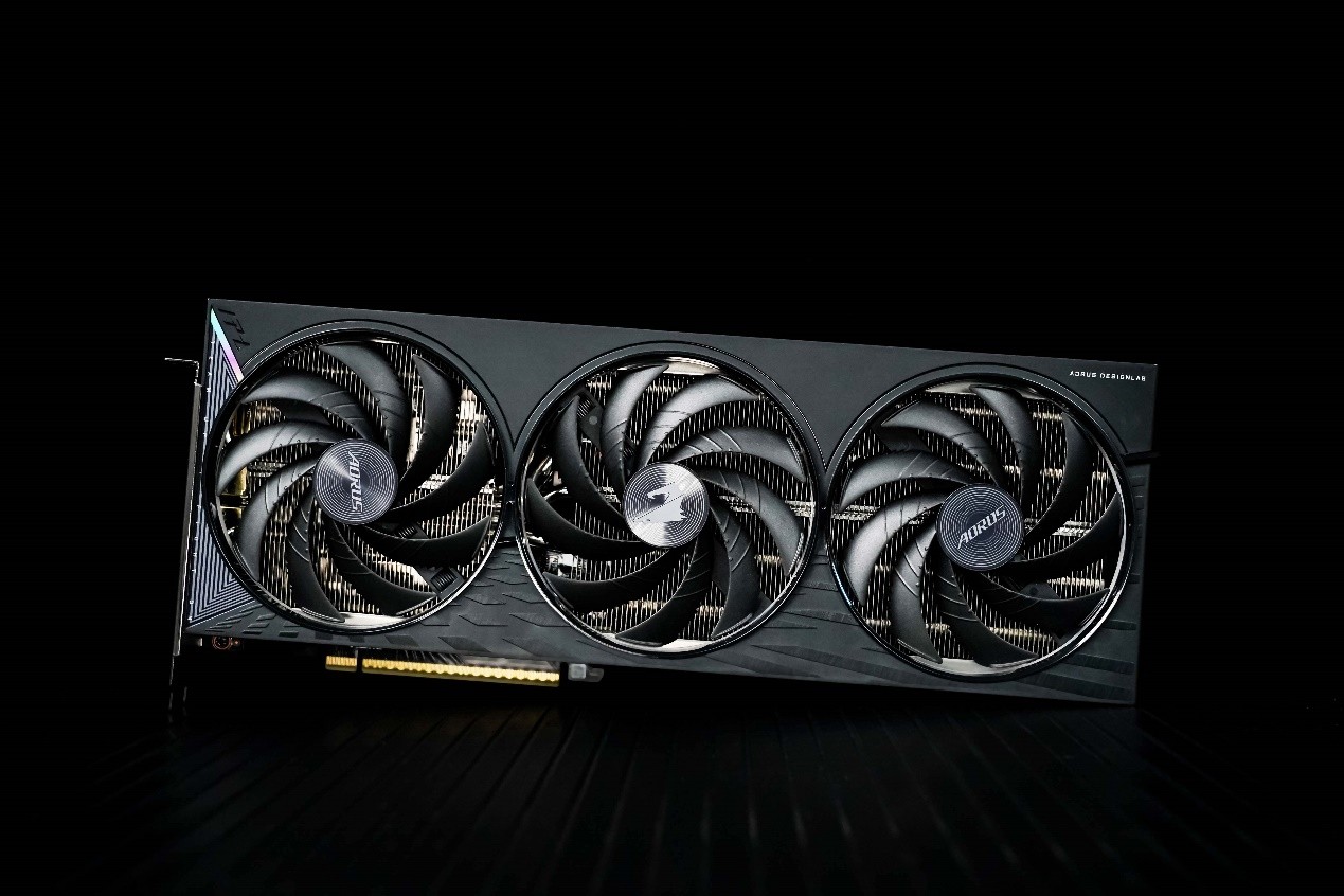 技嘉AORUS GeForce RTX 5060 Ti ELITE 小雕16G评测:时尚静音的2K游戏神卡