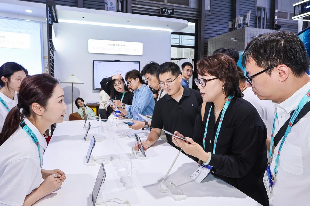 �Ϻ� MWC ��vivo�������Ƹ����۵��콢�����񽻻��·�ʽ