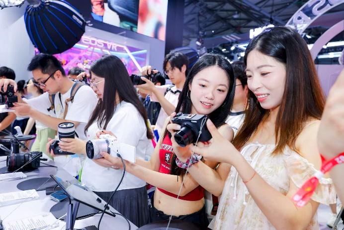 VRƴԪ TIM&LKsChinaJoy2025