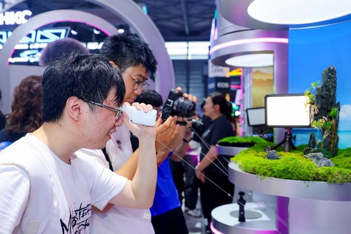 VRƴԪ TIM&LKsChinaJoy2025