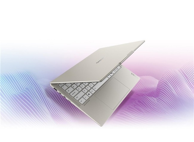 高颜值笔记本开箱:联想YOGA带来14寸工艺精品