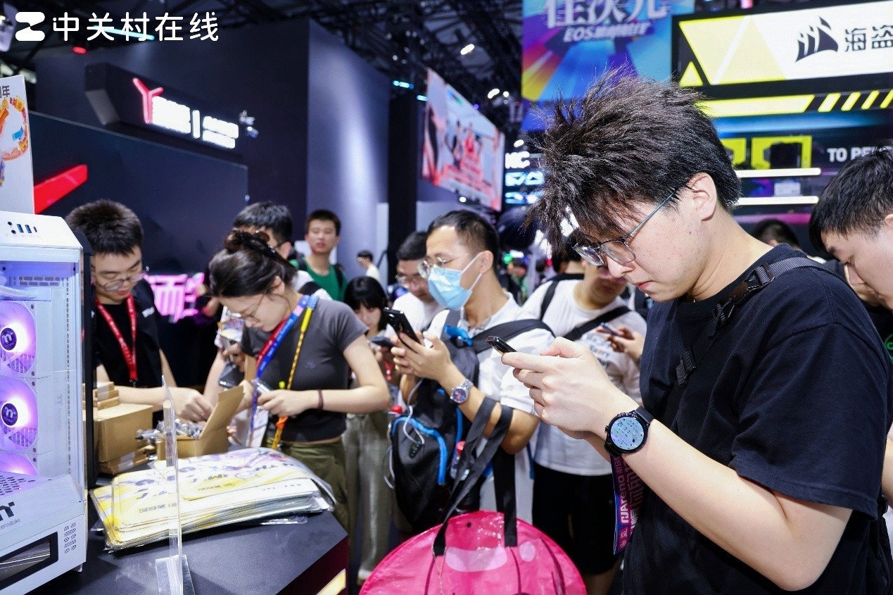 RTX 5080ɫѧ̫˧ ChinaJoy2025̩չ̨