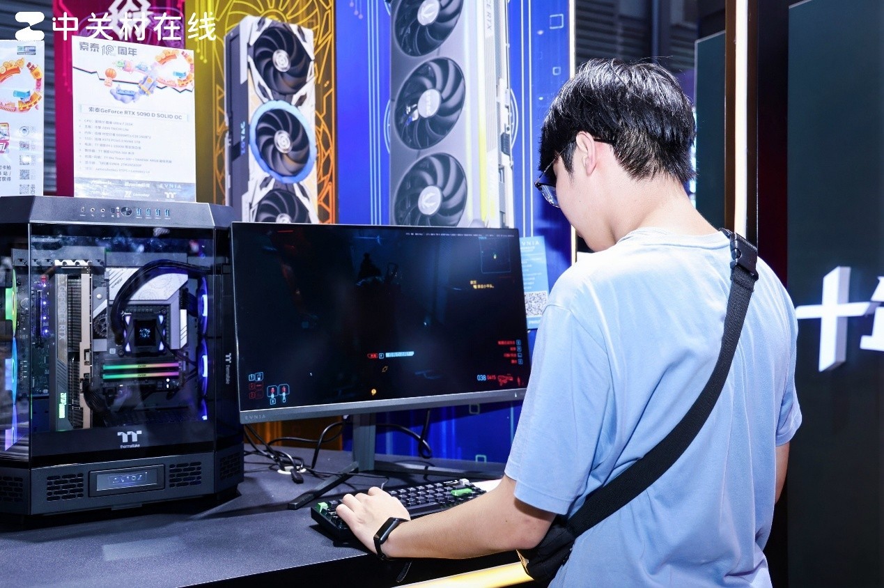 RTX 5080ɫѧ̫˧ ChinaJoy2025̩չ̨
