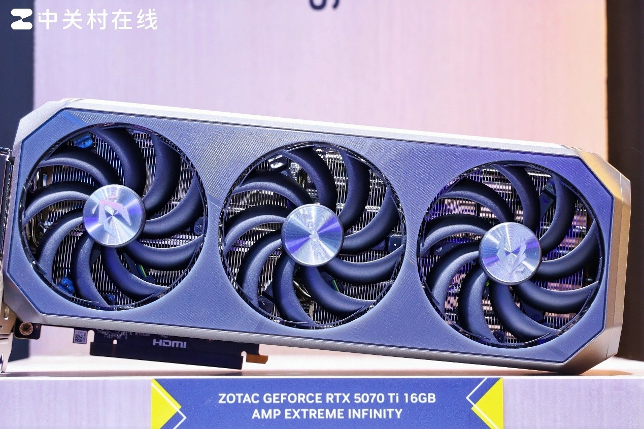 RTX 5080ɫѧ̫˧ ChinaJoy2025̩չ̨