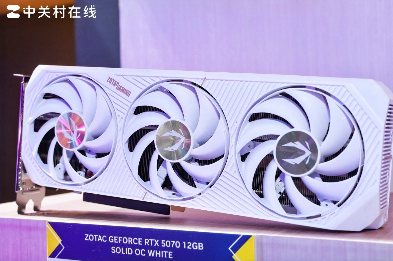 RTX 5080ɫѧ̫˧ ChinaJoy2025̩չ̨