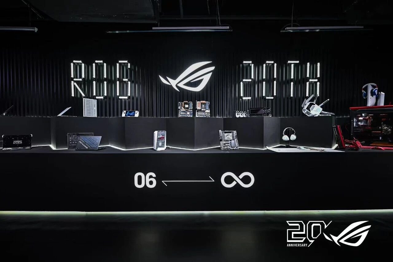 ROG����������Ļ ���ROG��������