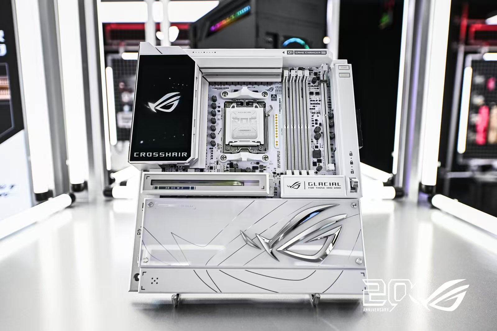 ROG����������Ļ ���ROG��������