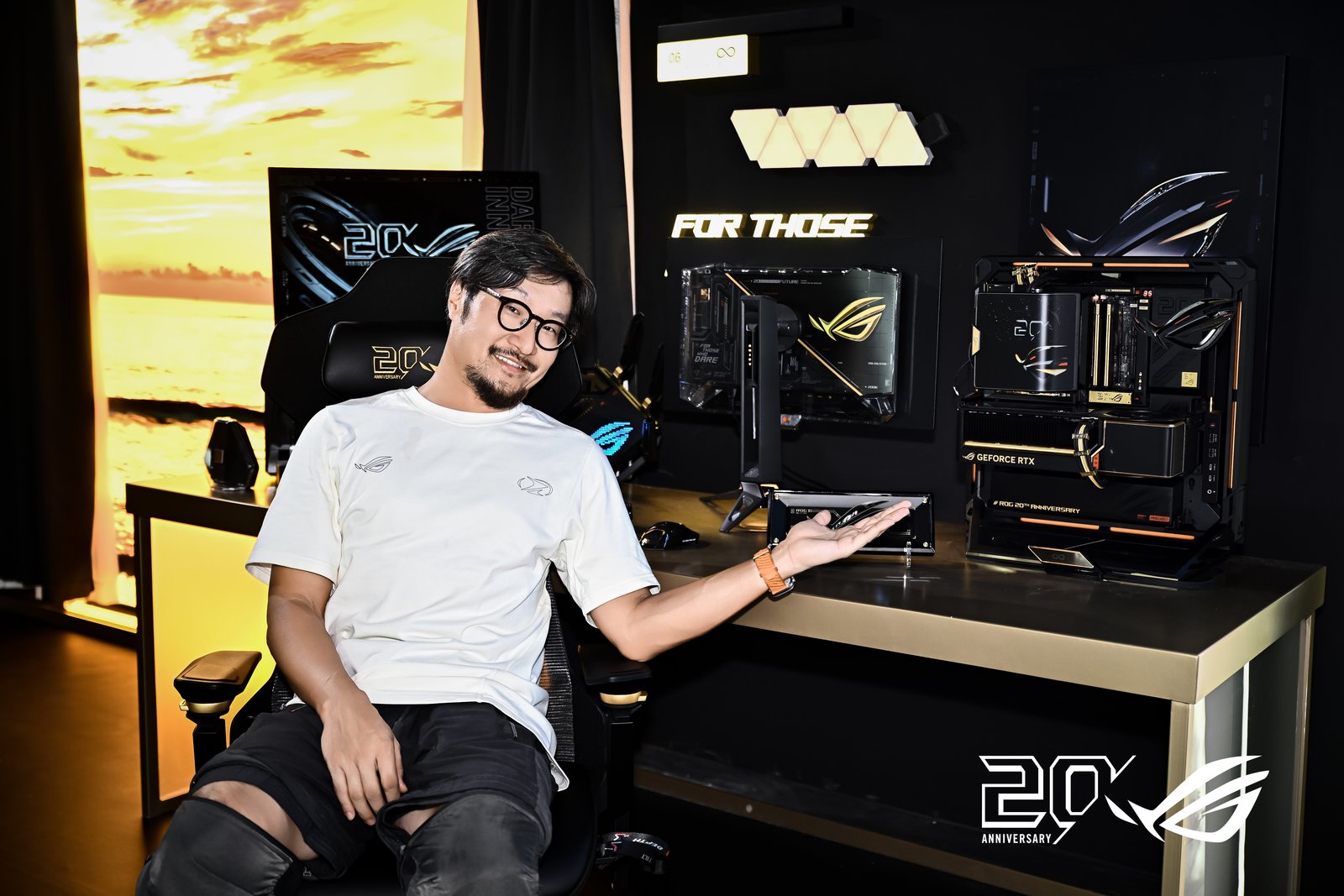 ROG����������Ļ ���ROG��������