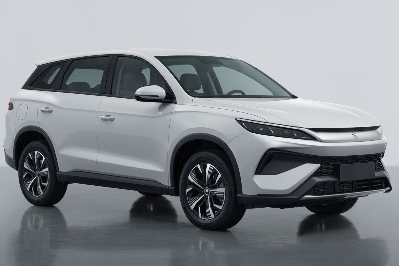 10���ͷ�ͺ���͵ļ���SUV����Щ�Ƽ�������춯SUV����Ա�