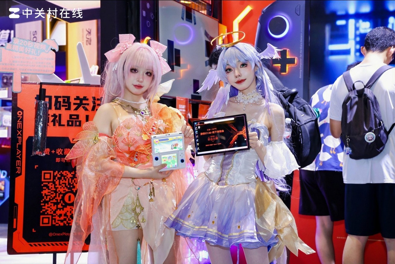 OneXPlayer闪耀Bilibili World 2025，展台人气爆棚引狂欢